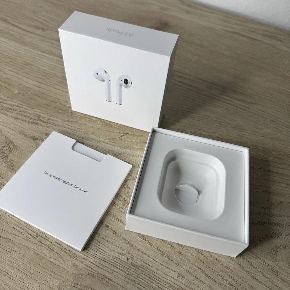 EMPTY BOX - Apple Airpods - Inner Packaging - Manuals - Charging‎ Cord MVTN2AMJA